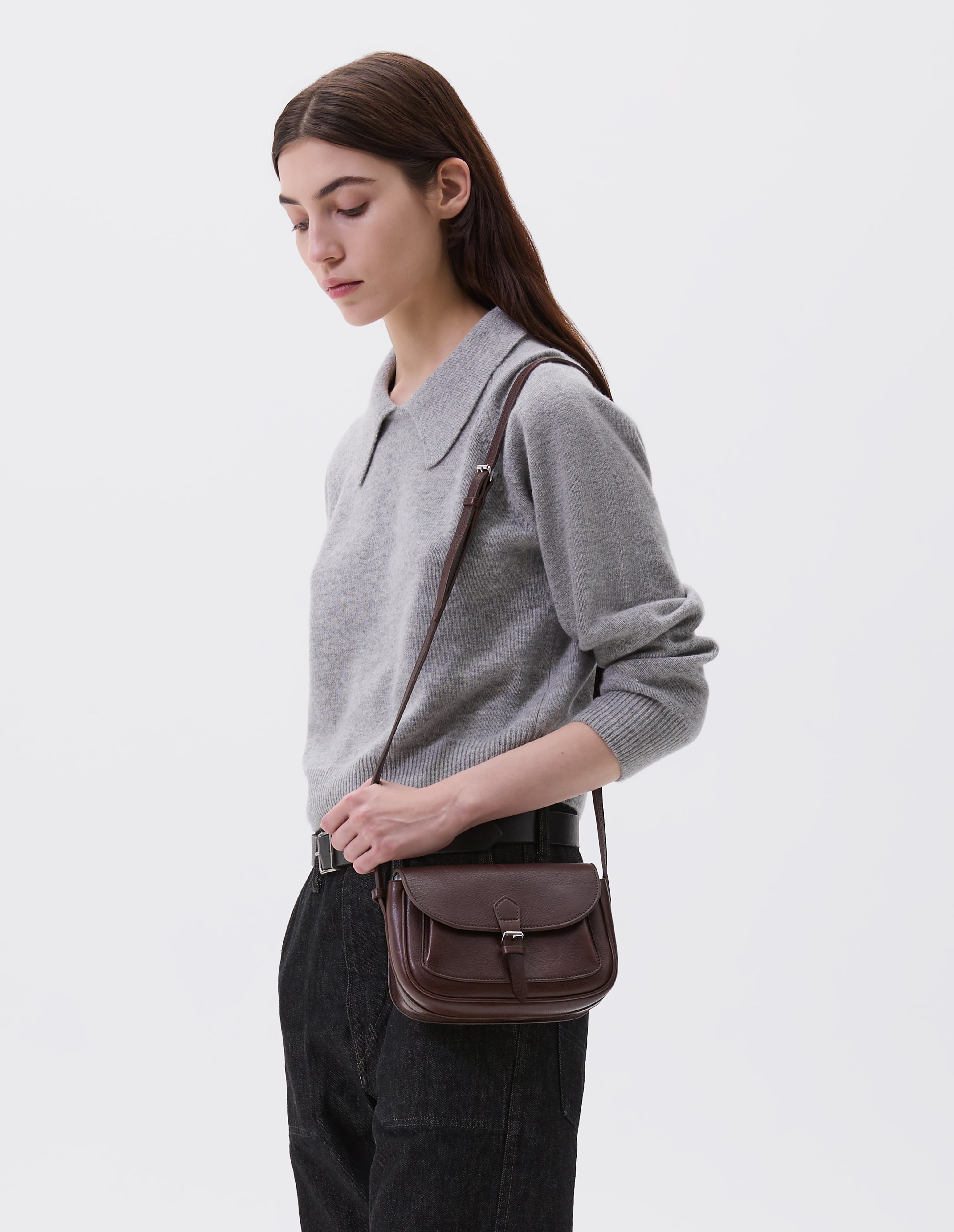 Brown fine grain leather Small Pleat Pocket Satchel | Margaret Howell