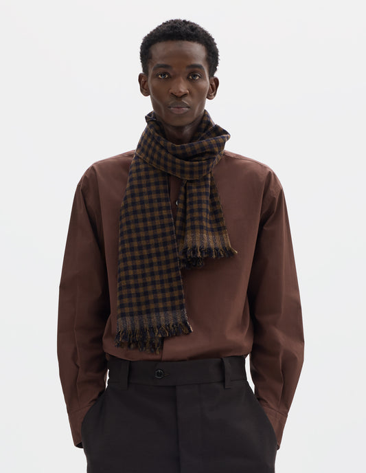 FINE GINGHAM SCARF | LAMBSWOOL | BROWN / DARK NAVY