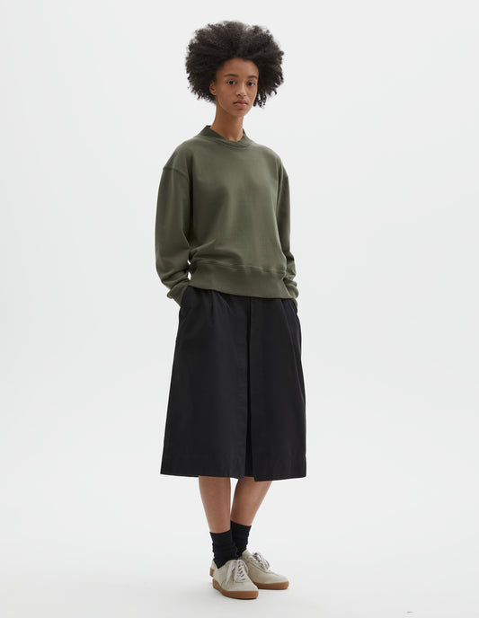 MHL. CROSS NECK SWEATSHIRT | DRY COTTON LOOPBACK | UNIFORM GREEN