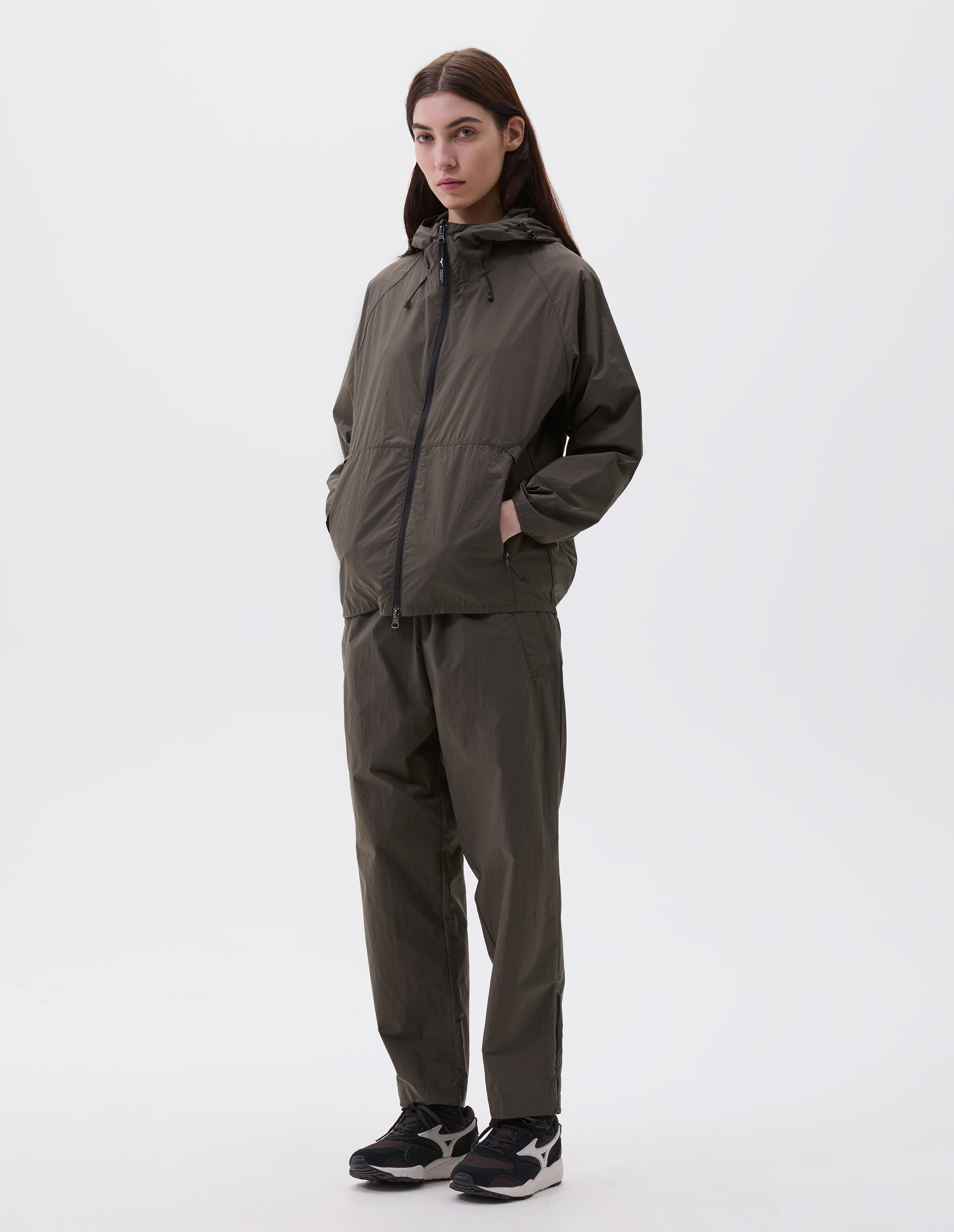 NYLON RIPSTOP Ⅰ MIZUNO MARGARET HOWELL Margaret Howell taps Japanese brand Mizuno for thermal athleisure