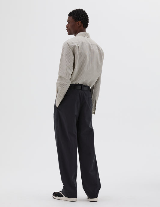 TWIN PLEAT TROUSERS | YARN DYE COTTON PLAINWEAVE | BLACK