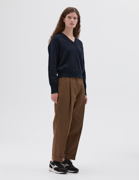TAPERED V NECK | ALPACA YAK | NAVY