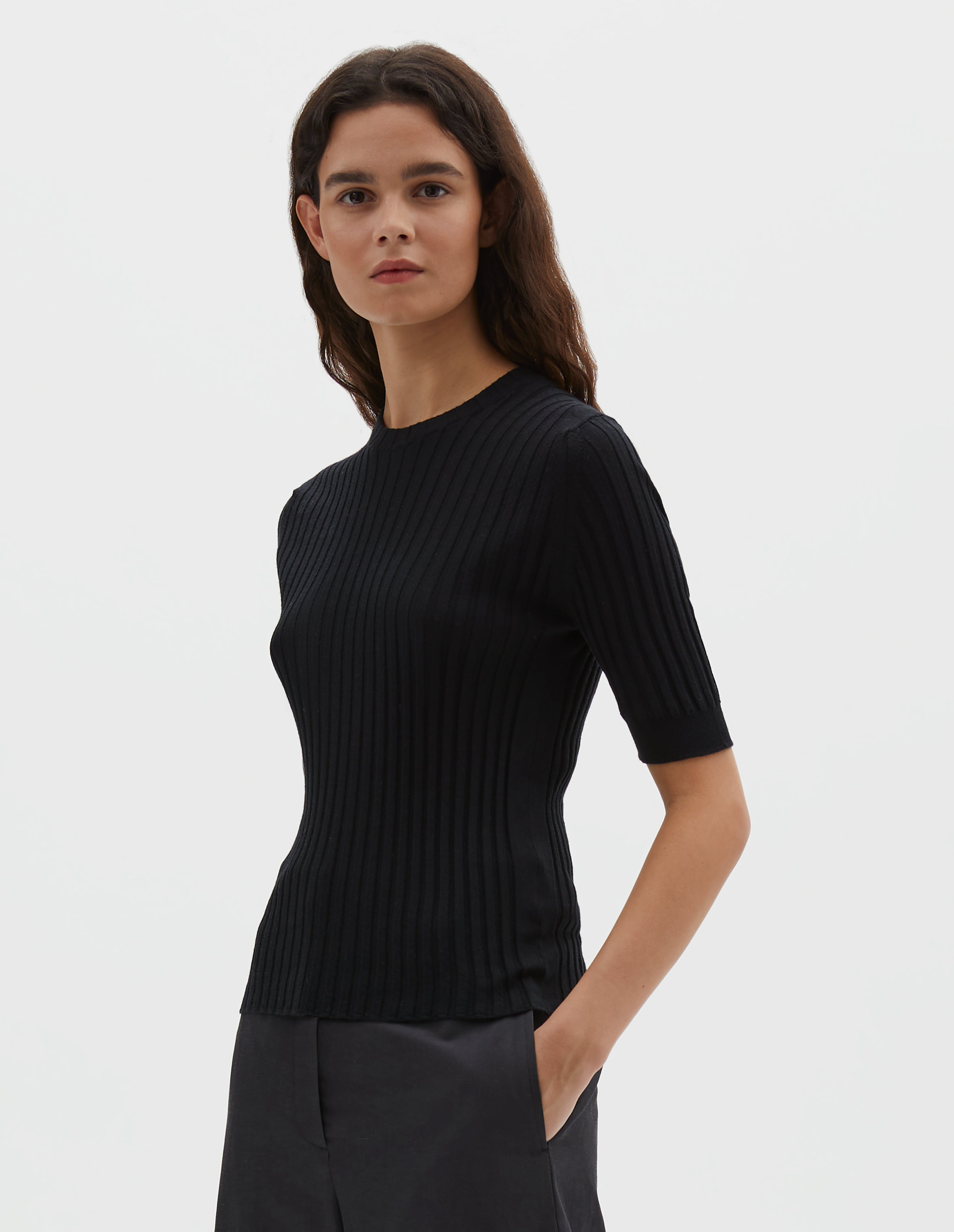 b　MARGARET HOWELL FINE MERINO WOOL Women's Knitwear | Margaret Howell