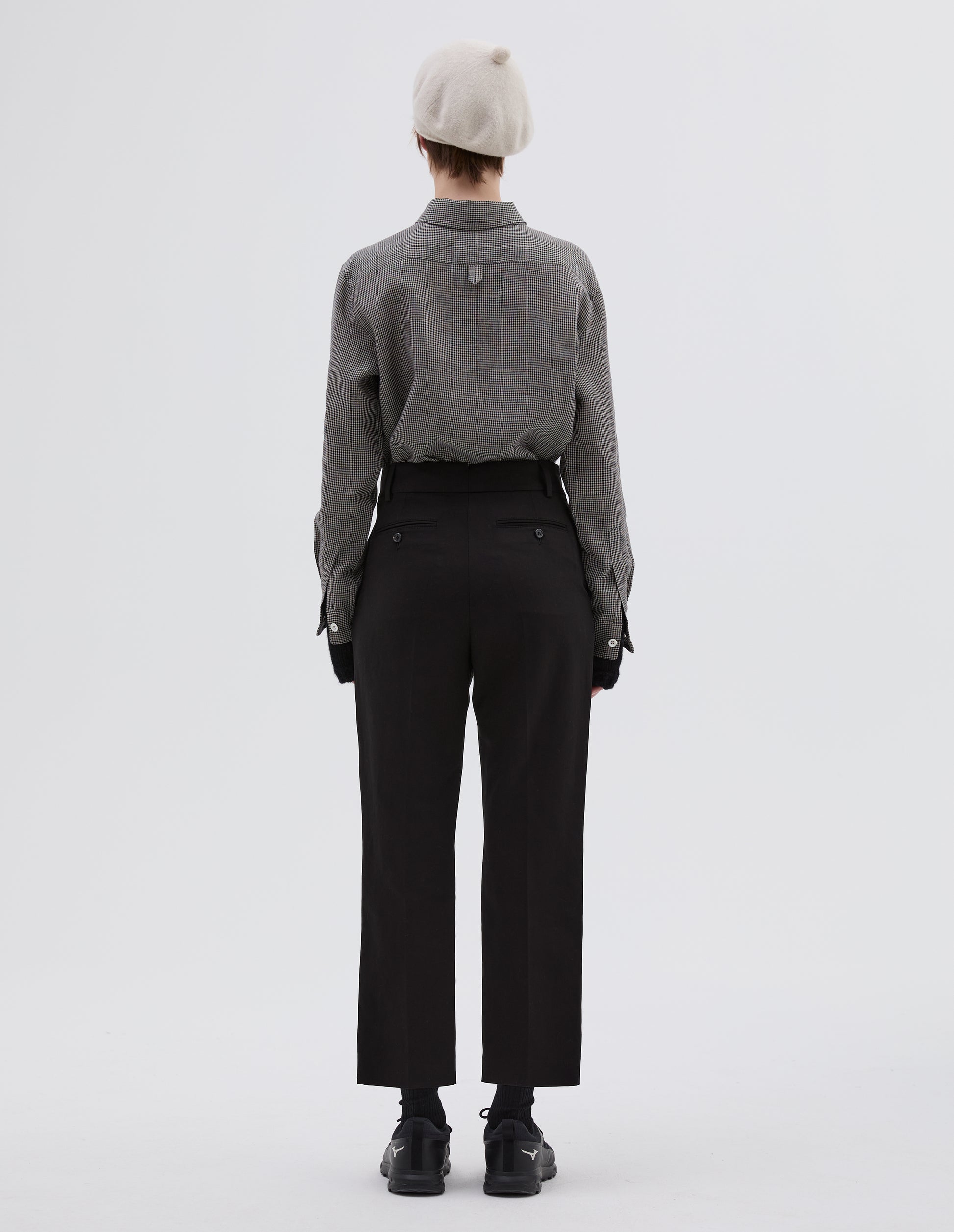 Black cotton linen midi waist crop trouser | Margaret Howell 