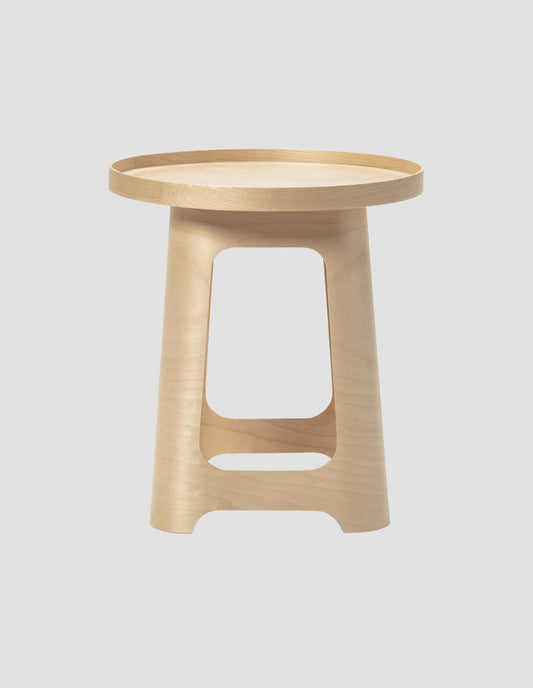Front view of the Isokon stool with the Isokon round tray fitted on top.