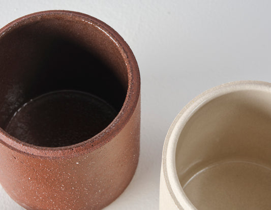 IAN MCINTYRE MEDIUM LIDDED JAR | STONEWARE | UNGLAZED FLECKED BUFF