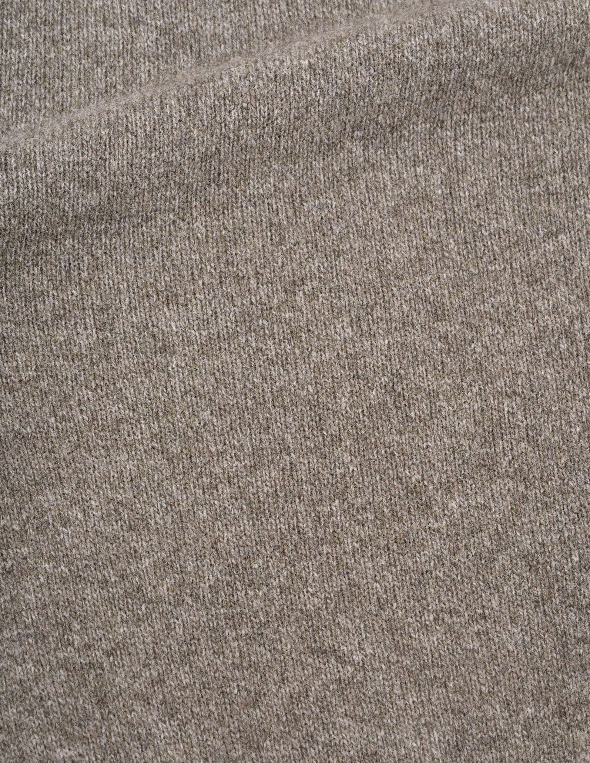 Beige yak wool cashmere blend jumper, fabric swatch.