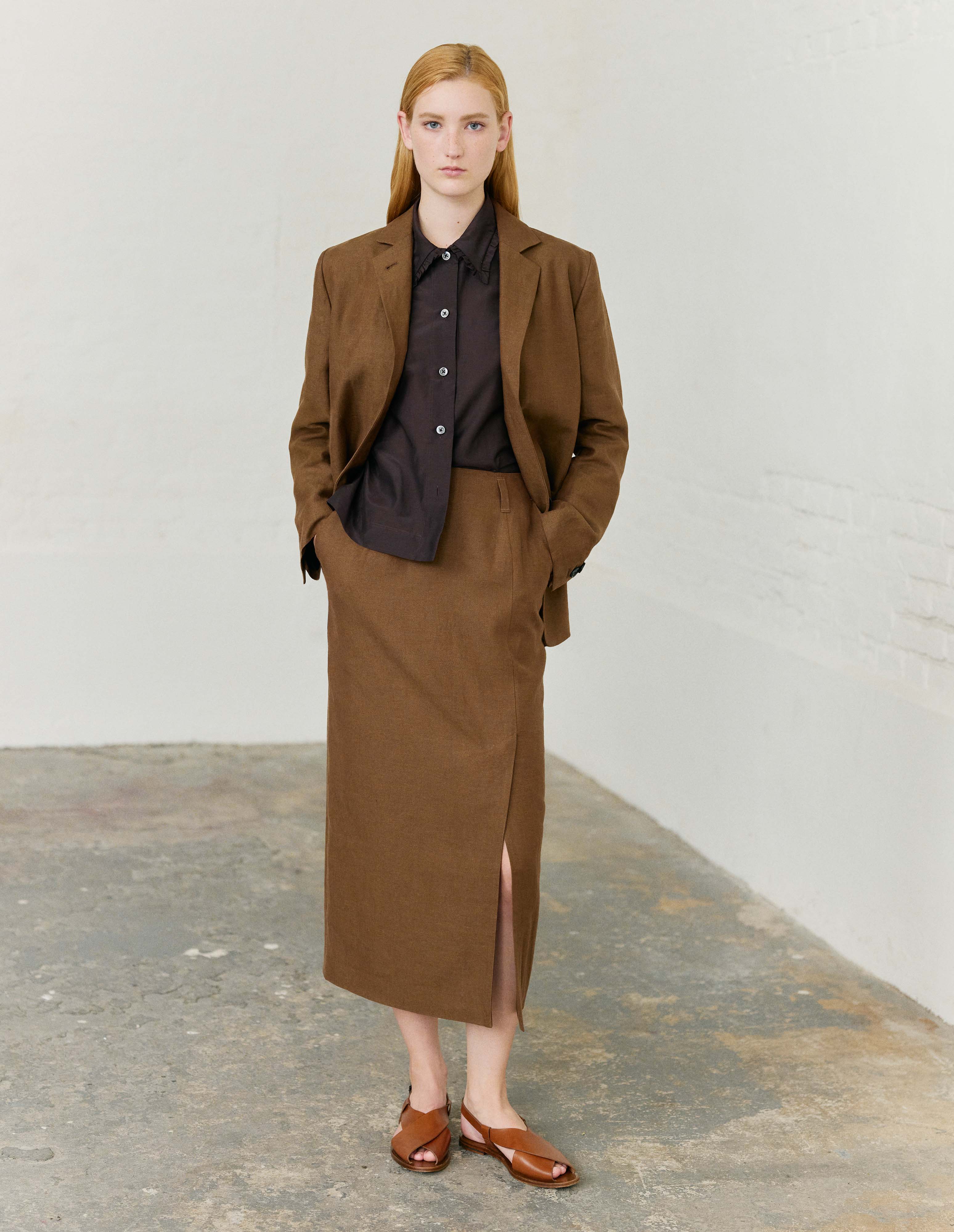 MARGARET HOWELL ブラウン ジャンパー L Kelp waxed cotton Stand Collar Parka | Margaret Howell