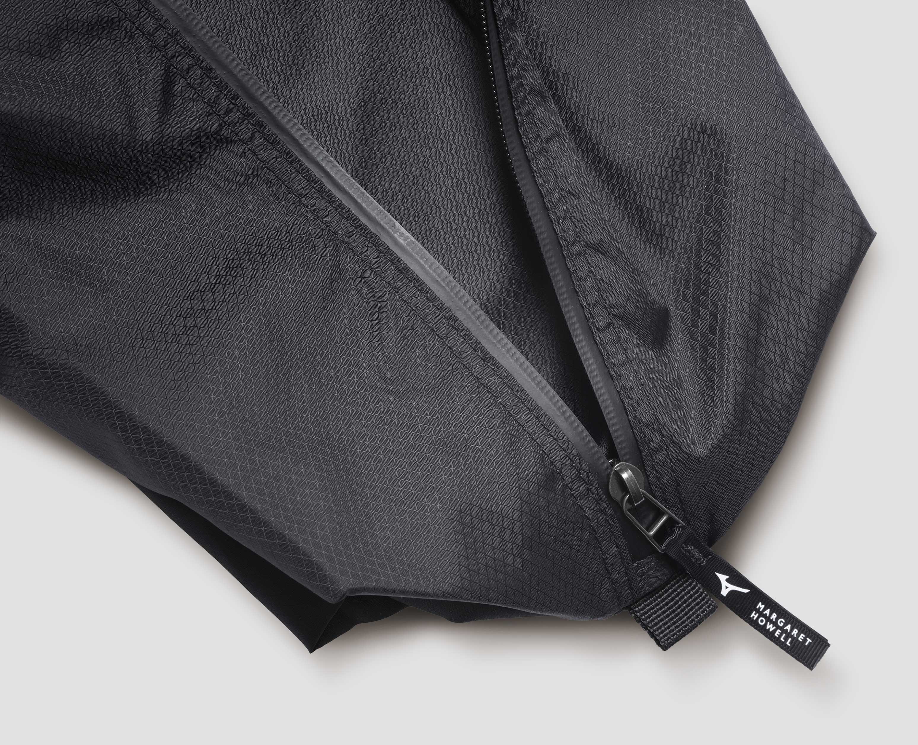Black ripstop Mizuno Large Pouch | Margaret Howell