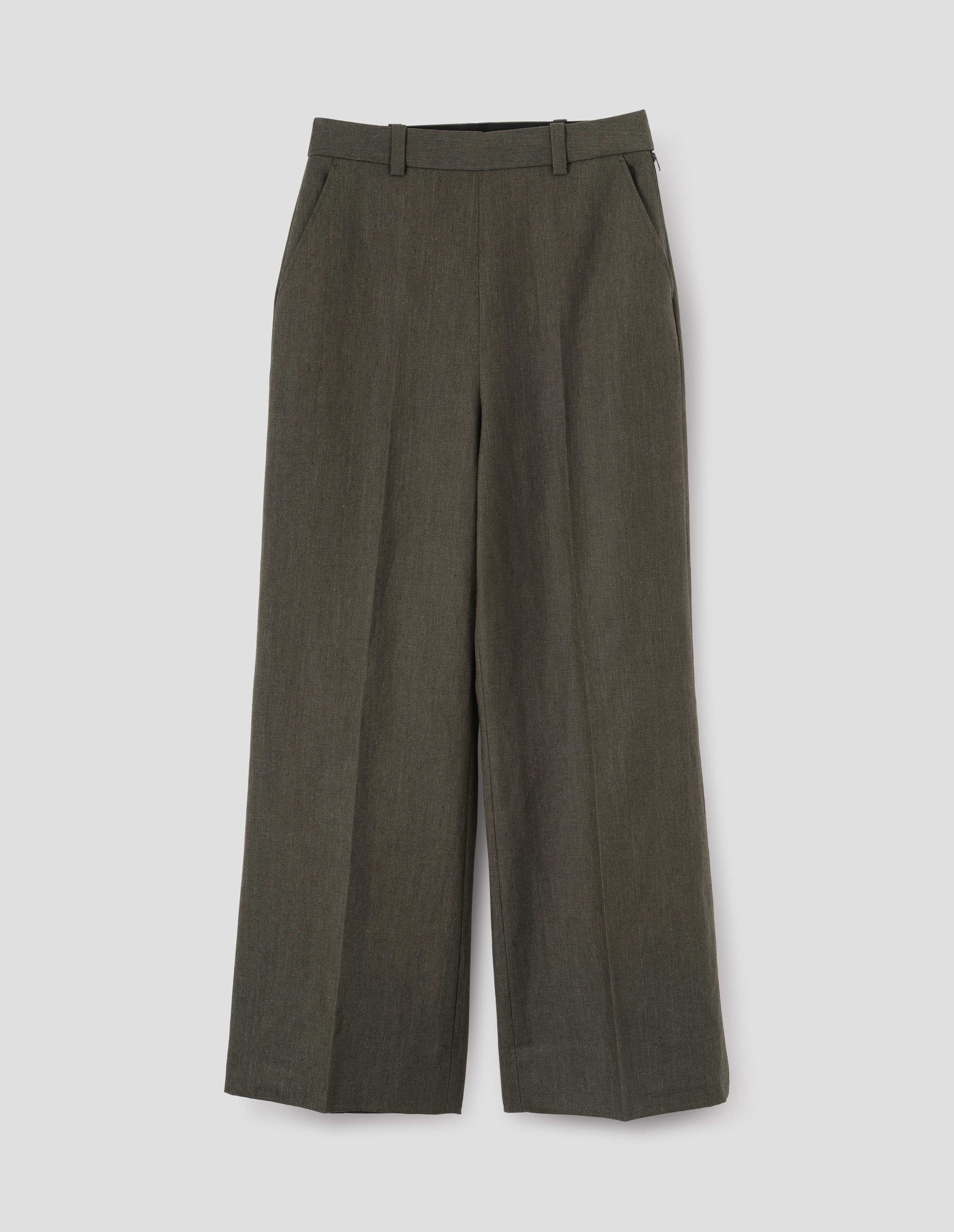 Brown trousers with straight leg, belt loops, side zip and side pockets. Front flat lay view.